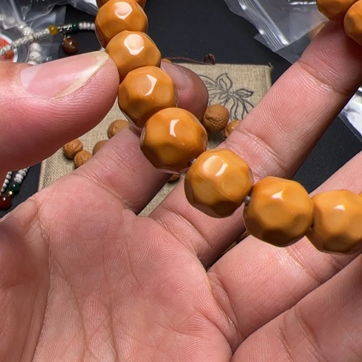 猴头核桃手串擂辣椒