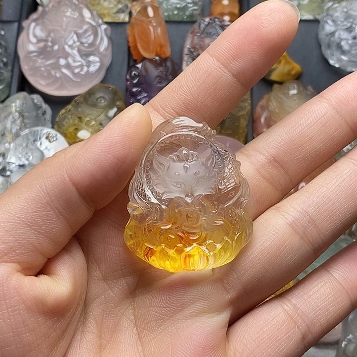 沅***。未镶嵌颈饰水晶水晶吊坠