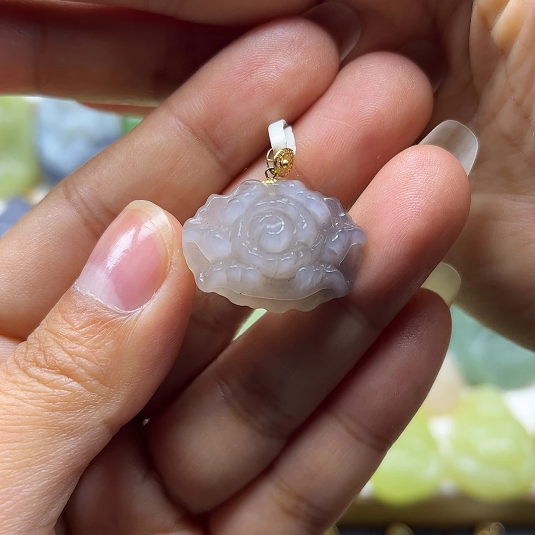 和田玉18K金镶嵌颈饰