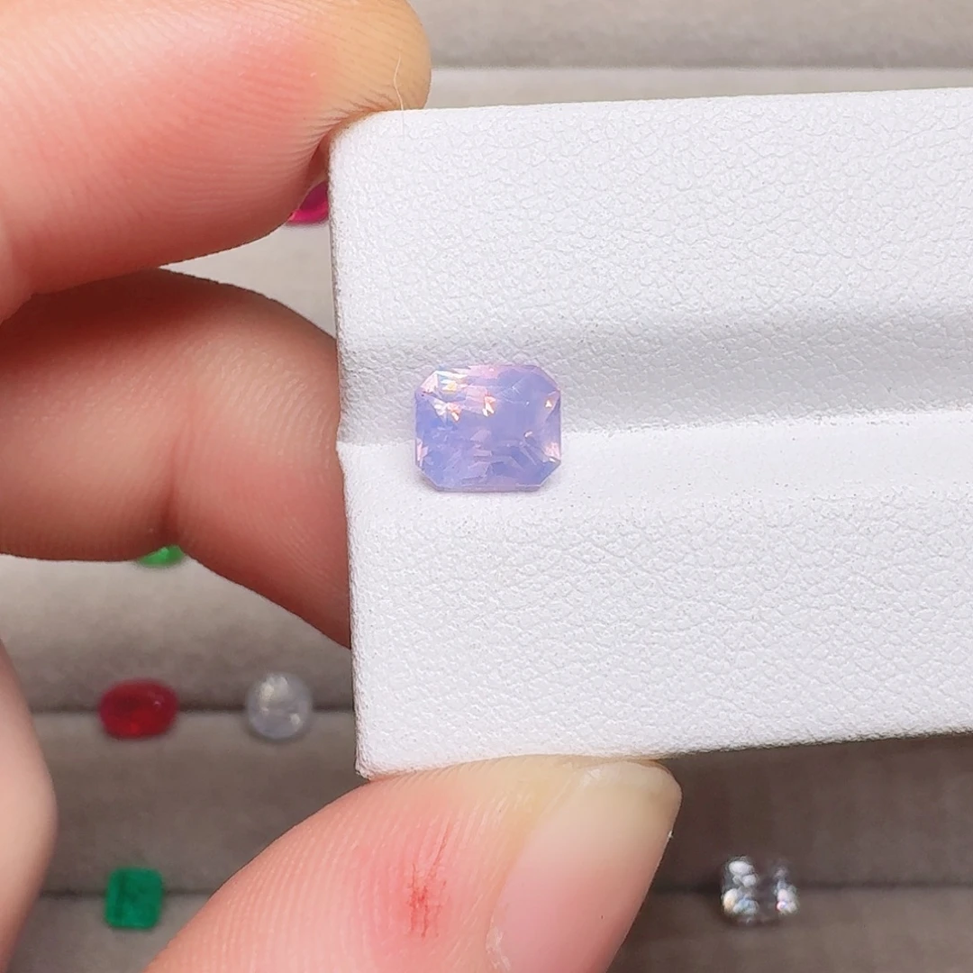 彩色蓝宝石裸石2.05ct无烧梦幻薰衣草紫蓝宝