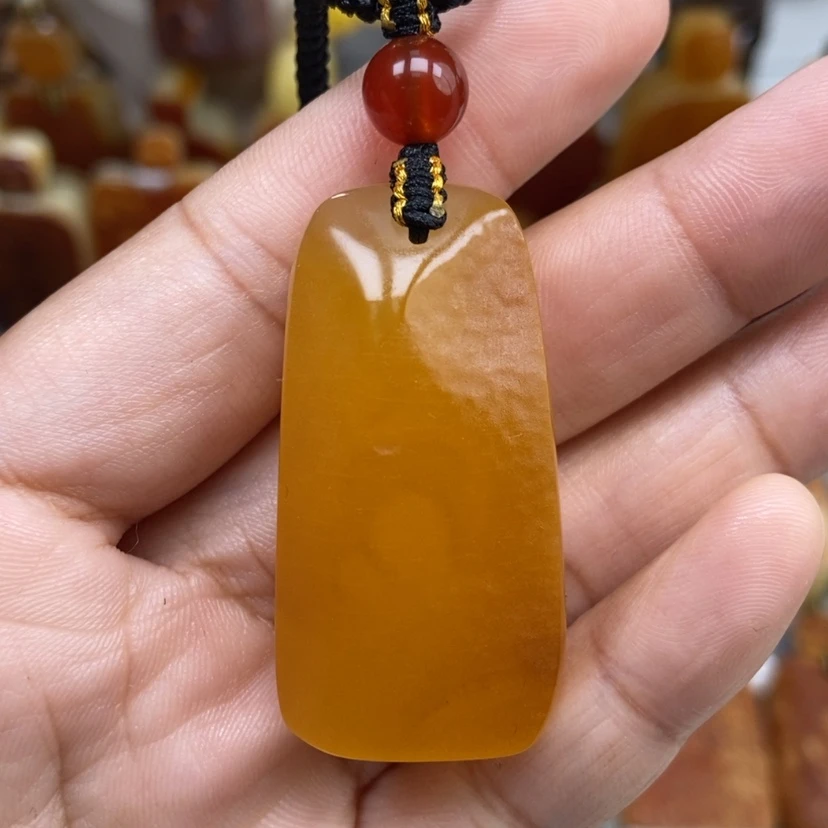 【闪购商品】琥珀颈饰未镶嵌
