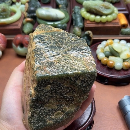 油***鹌未镶嵌和田玉珠宝奇石