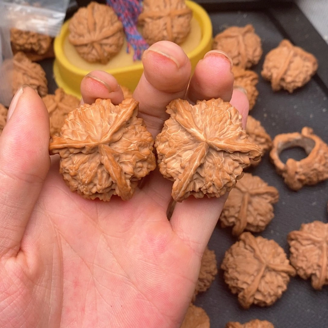 文玩核桃吊坠随***名40正奔