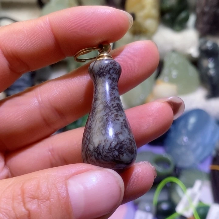 和田玉边角料未镶嵌