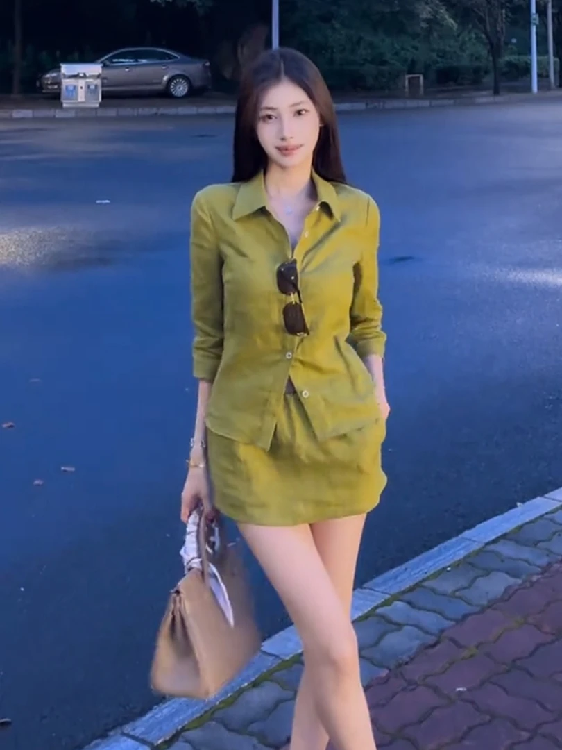 盛夏多巴胺穿搭轻奢高级感女人味小个子老钱风休闲衬衫连衣裙套装