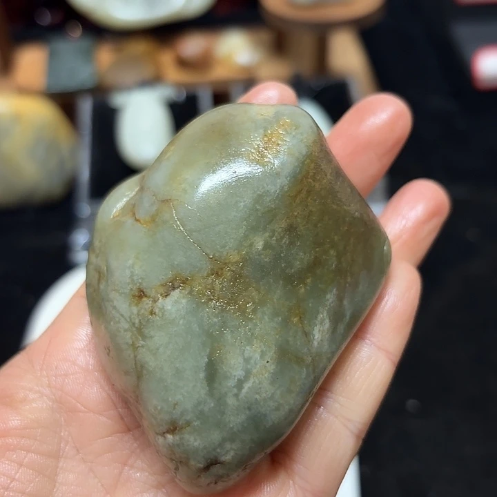 和田玉（糖玉）未镶嵌挂件70