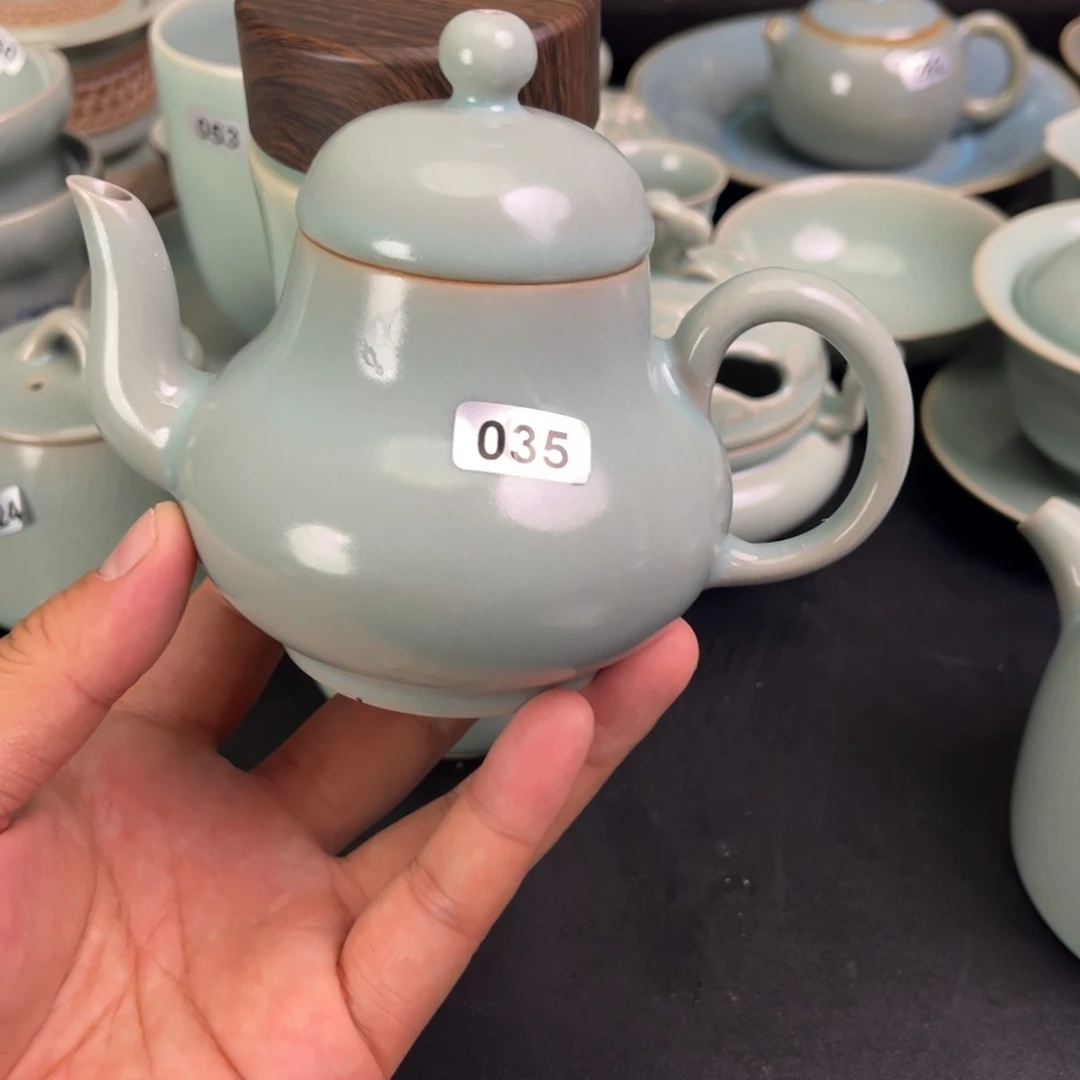 【闪购商品】长**安大瑕思婷