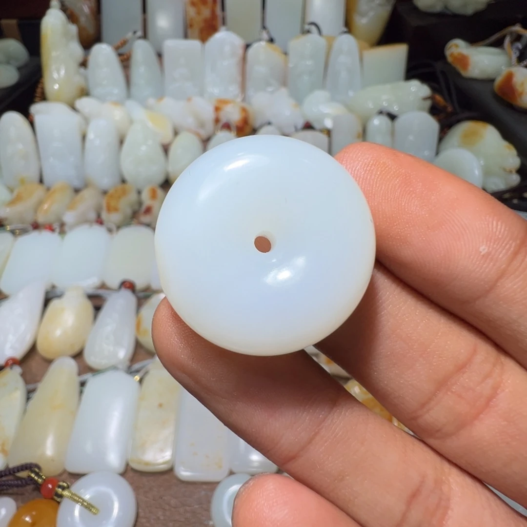 和田玉吊坠(不含链)未镶嵌相**命