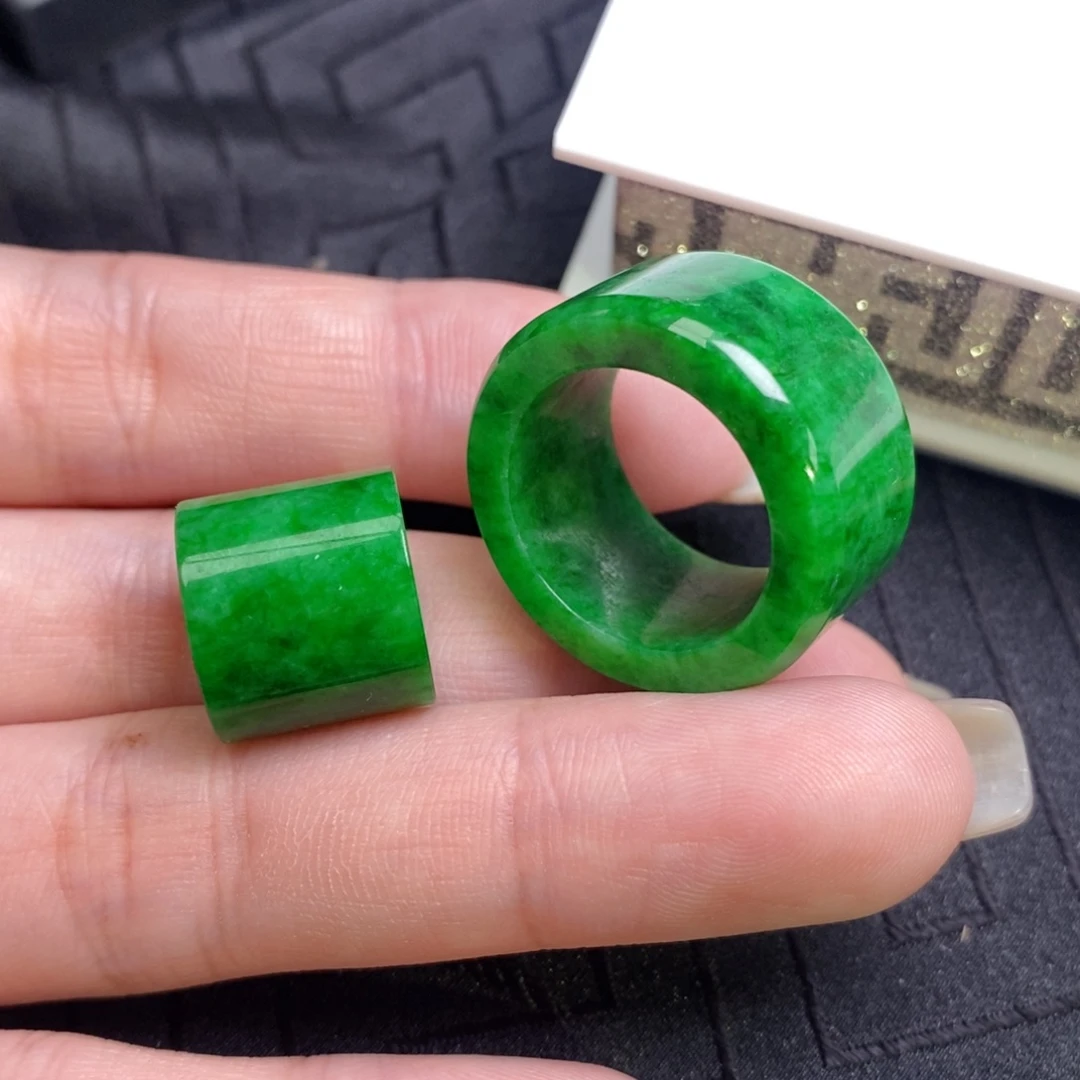 翡翠未镶嵌戒圈辣色戒圈一套