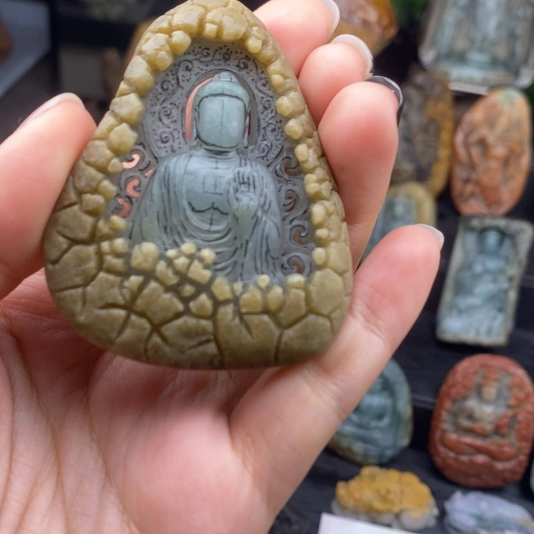 定制翡翠未镶嵌佛
