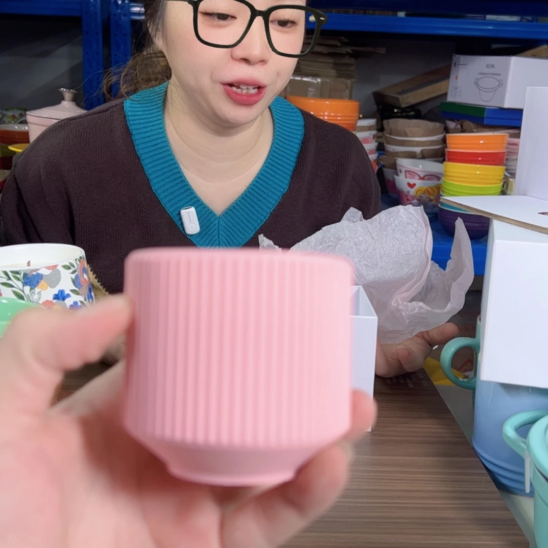 餐具粉色香薰两个