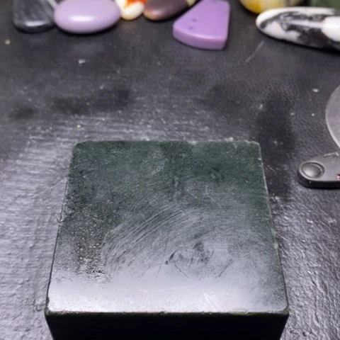 和田玉足铂镶嵌珠宝奇石