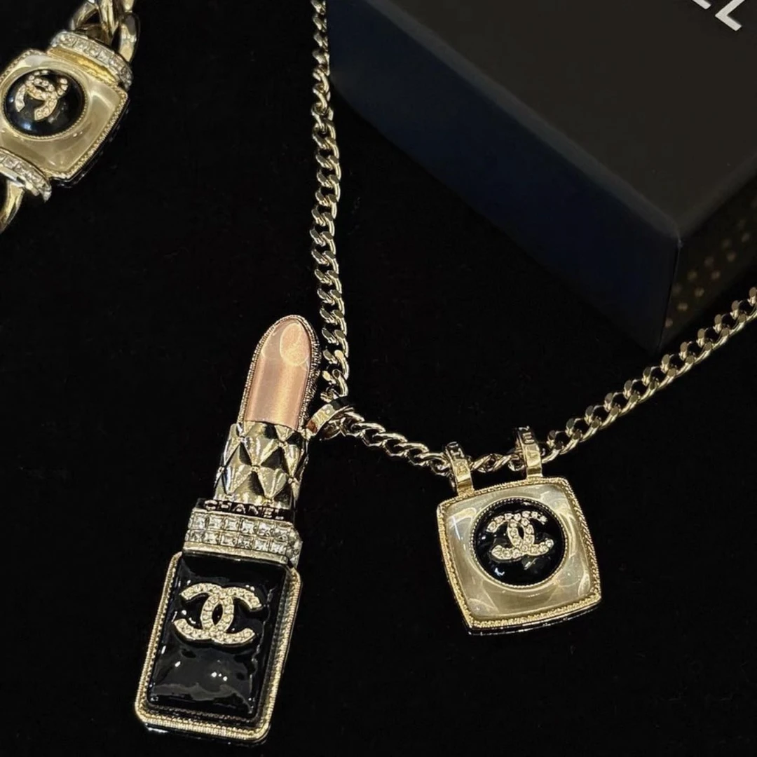 99新 Chanel/香奈儿 7姐专场/黑金口红珐琅 Choker项链