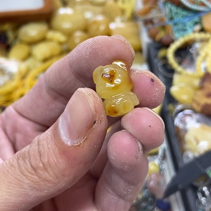 未镶嵌蜜蜡裸石吊坠