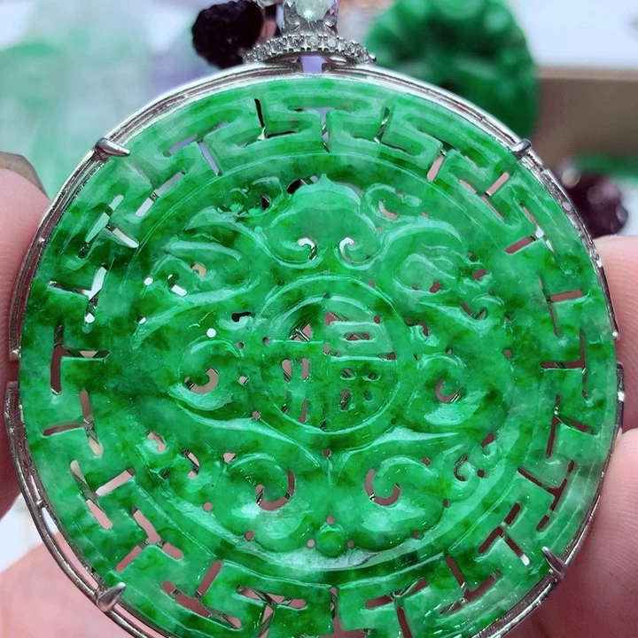 翡翠未镶嵌吊坠(不含链)