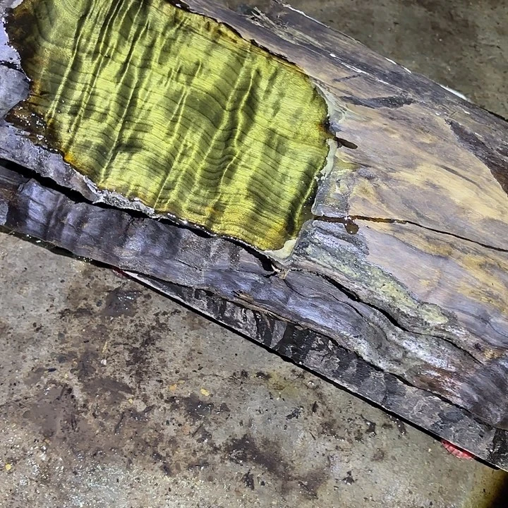 天***店乌木金丝楠摆件毛料