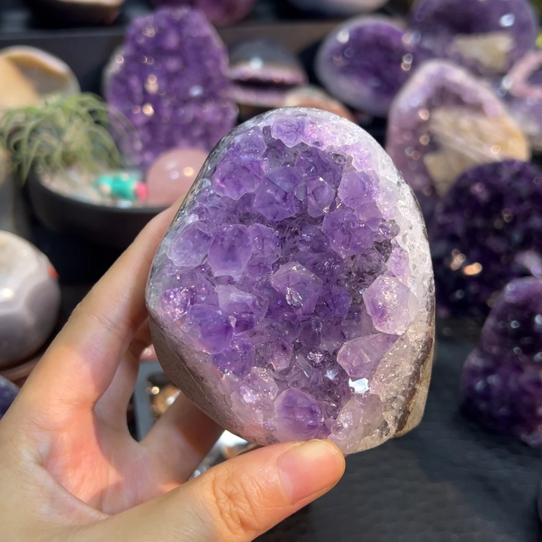 未镶嵌水晶珠宝半成品3