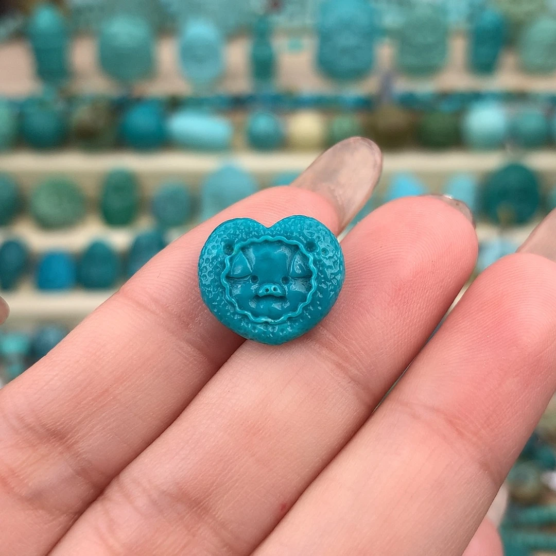 绿松石未镶嵌珠宝奇石