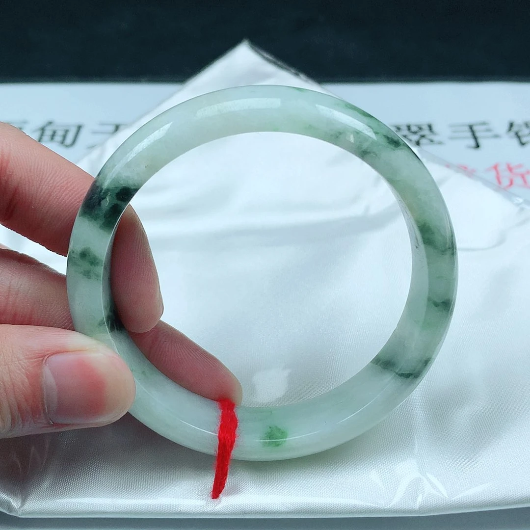 翡翠手镯未镶嵌圈57