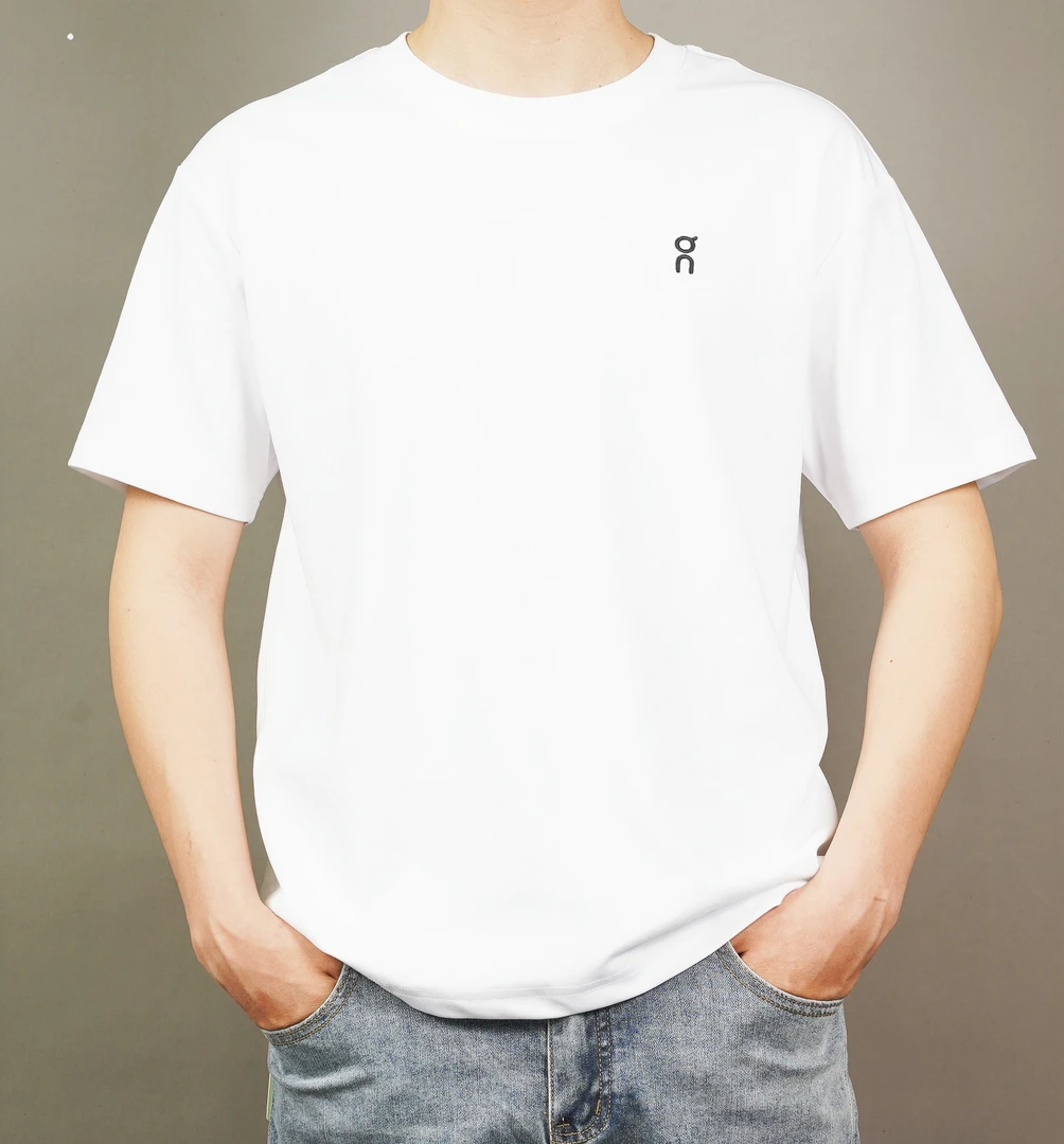 夏季新款2025男士T恤短袖简约宽松情侣户外舒适