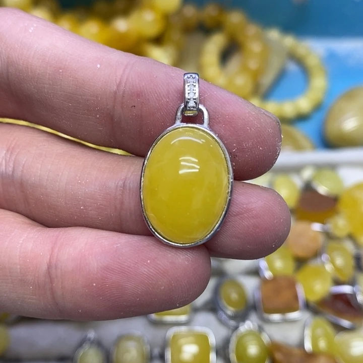 蜜蜡裸石银S925镶嵌吊坠