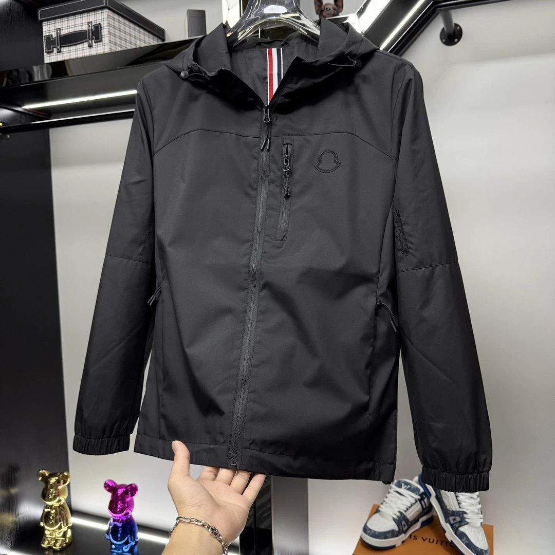 欧洲站潮牌刺绣连帽夹克男2025秋季新款休闲百搭轻奢高端外套上衣
