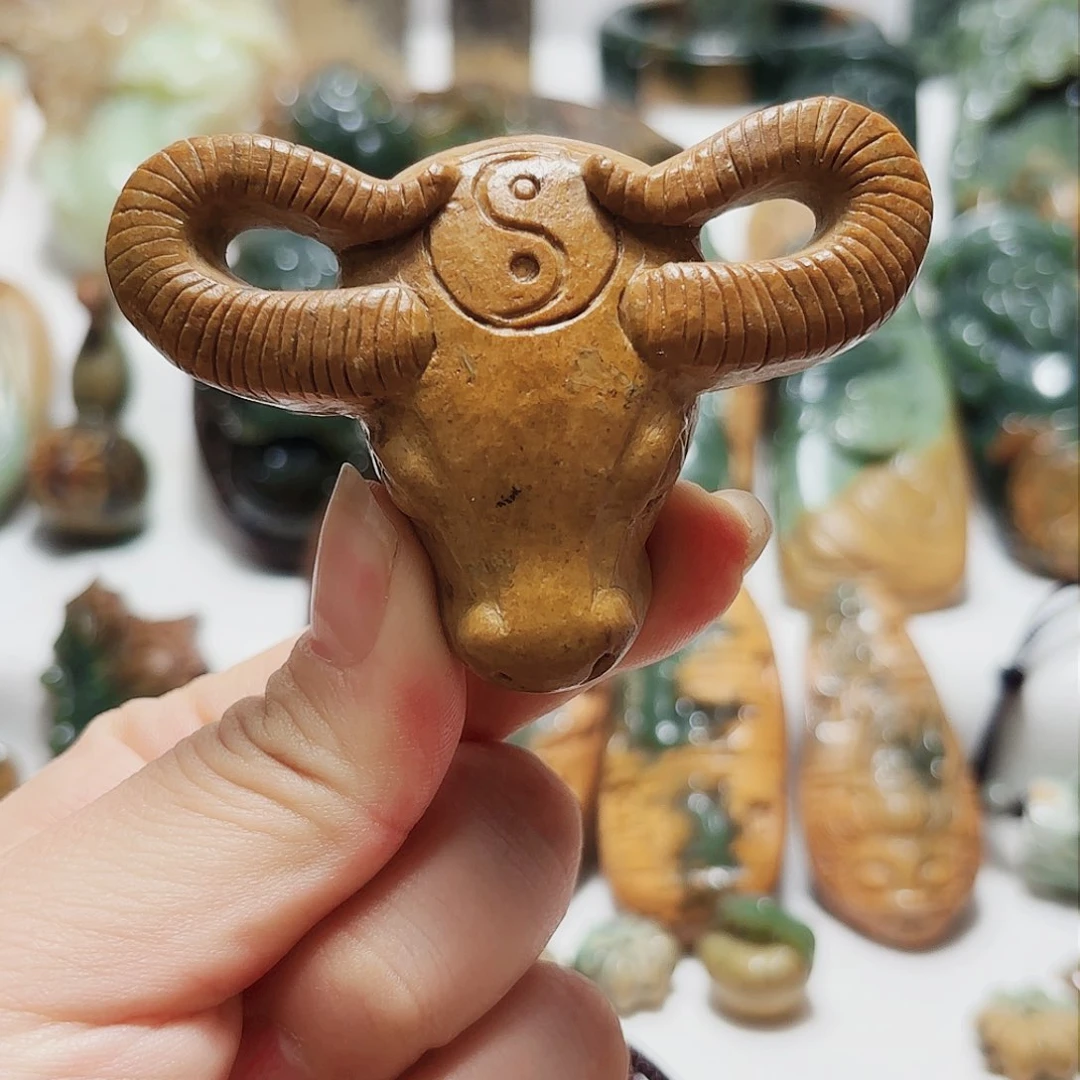 岫岩河磨玉（透闪石质玉）挂件未镶嵌侠***3