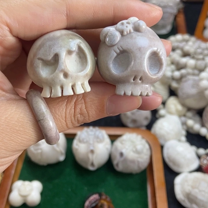 太***视配饰鹿角雕刻一对出