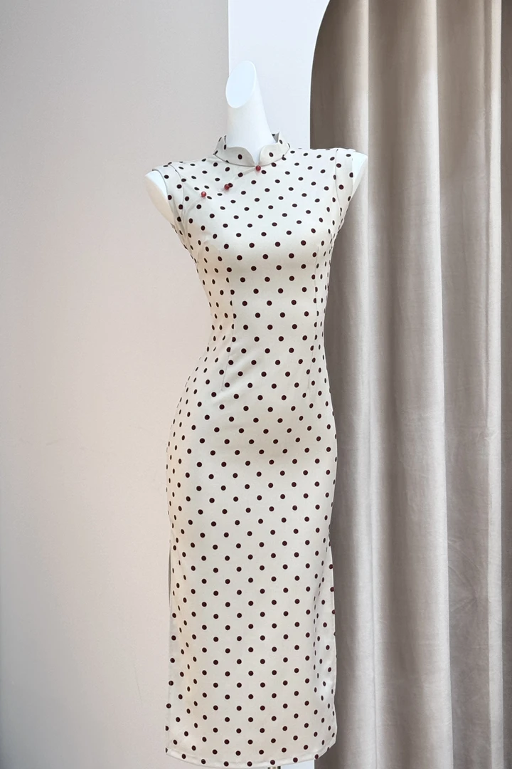 少女年轻款改良版旗袍2025年夏季新款时尚修身长款白色素雅连衣裙