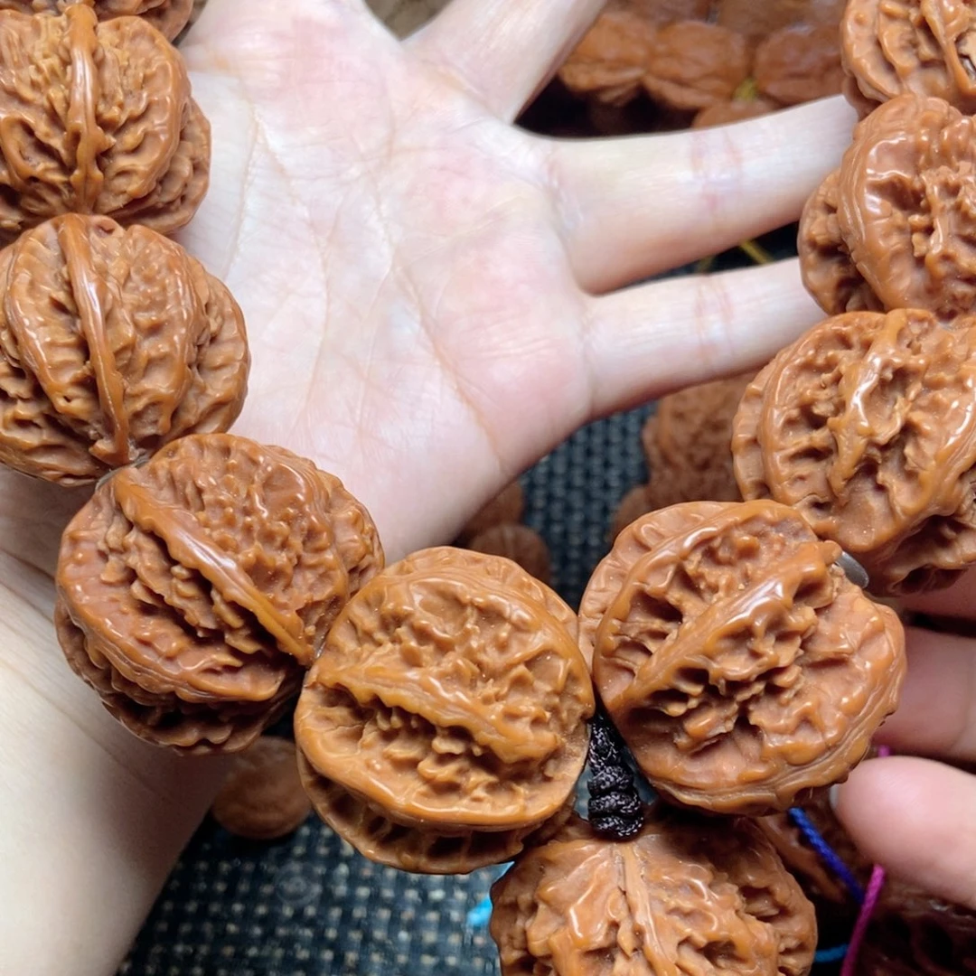 用***4文玩核桃手串京八棱手持