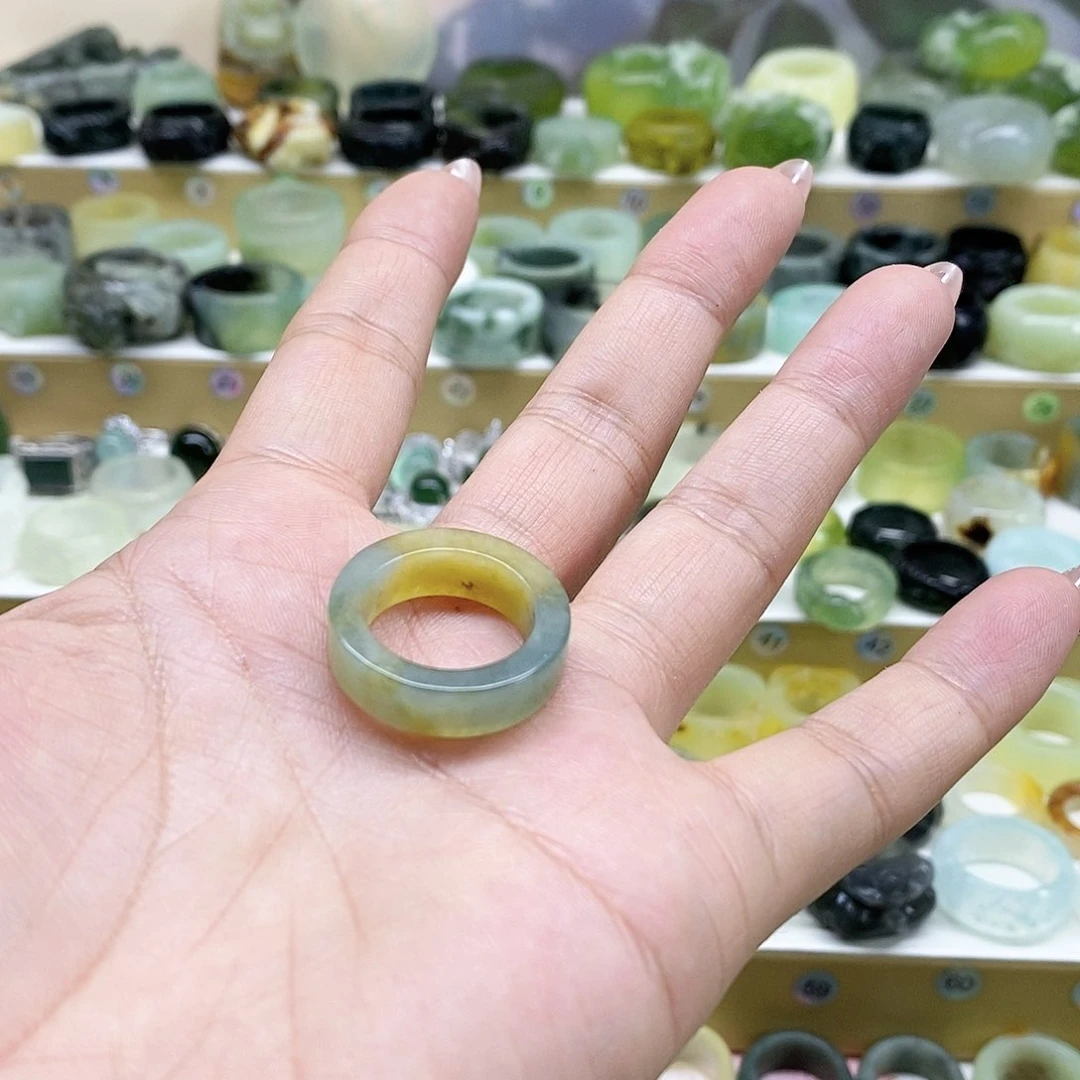 岫玉天然玉石未镶嵌柠***?