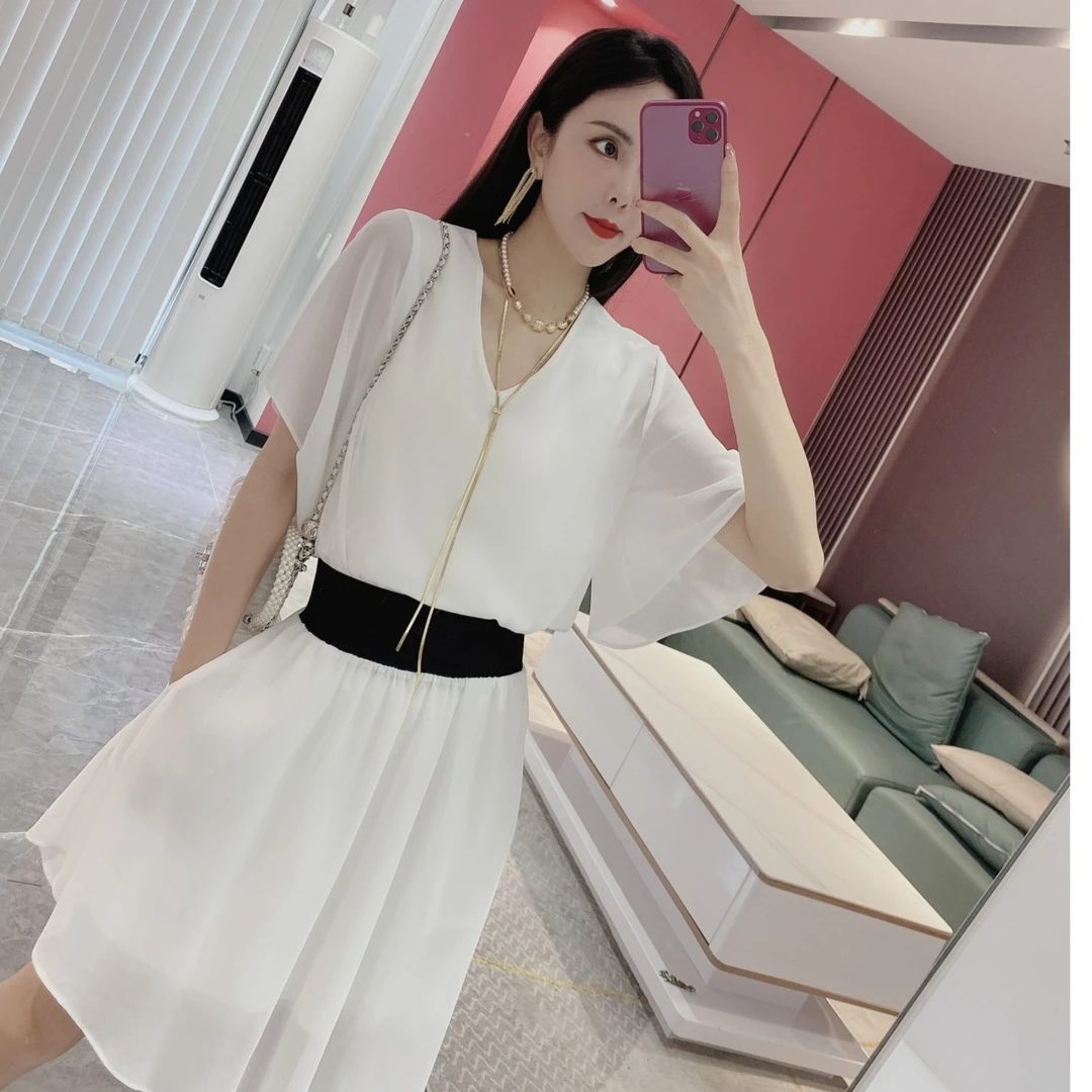 【橦颜推荐】V领透纱袖上衣+不规则半身裙两件套9440（6.2）