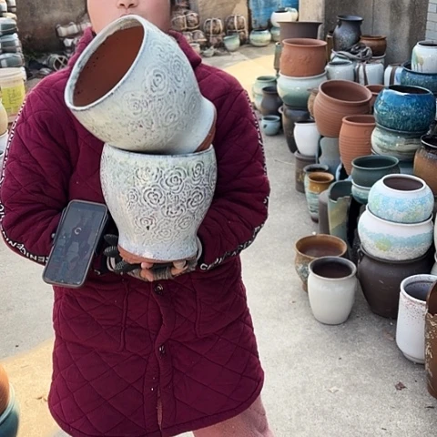 口18高20。瑕疵盆子