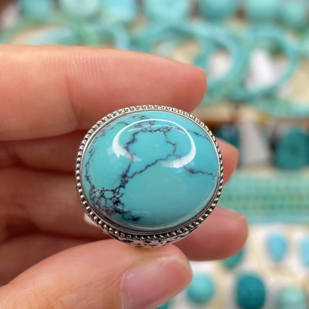 绿松石未镶嵌颈饰