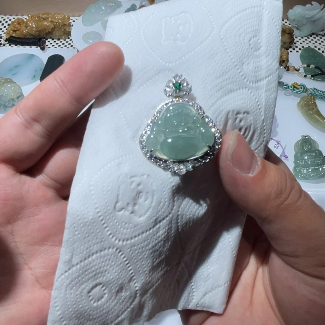 翡翠颈饰未镶嵌天然