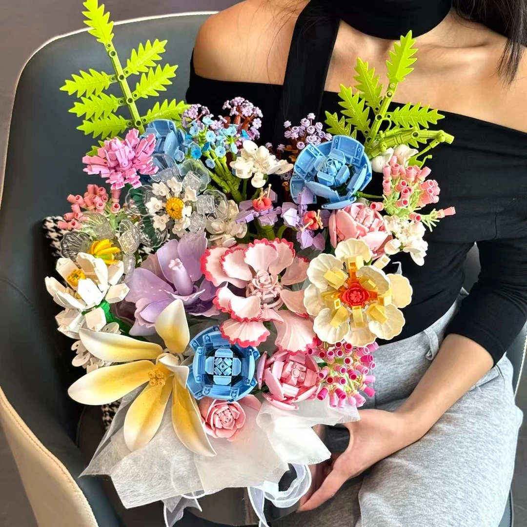 DIY整套积木花束抱抱桶定制生日女孩女生系列礼物包装