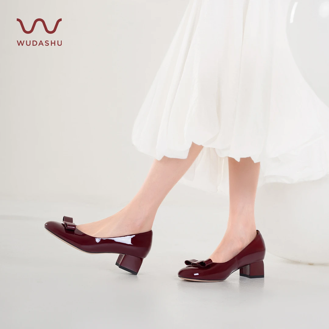 吴大叔护趾棉春夏圆头粗跟蝴蝶结百搭牛漆皮复古法式单鞋女D079