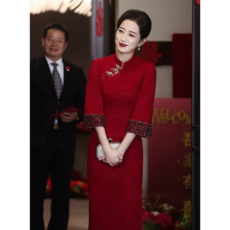 红色妈妈旗袍喜婆婆婚宴装结婚礼服2025新款中式婚礼年轻喜服大码