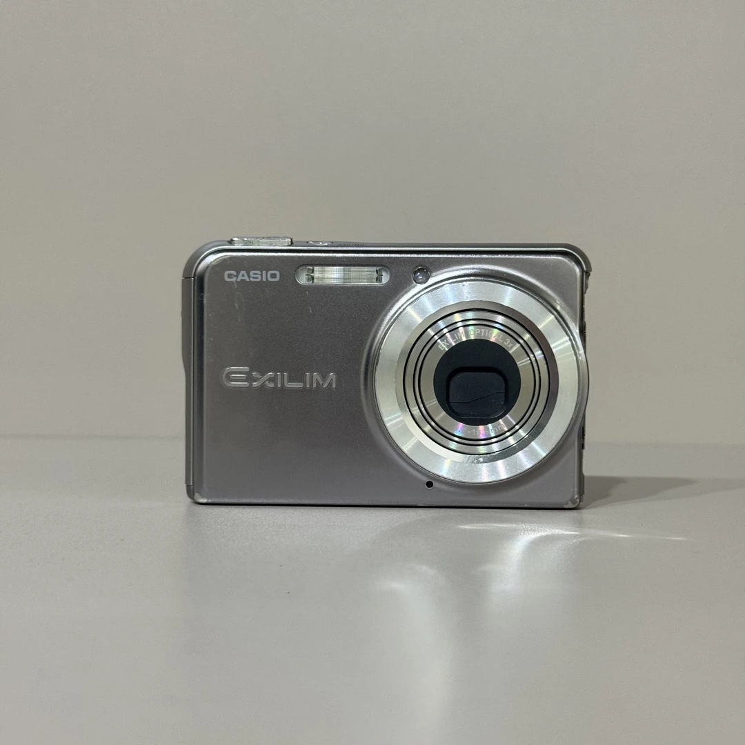 8新 Casio/卡西欧 S770 机身微瑕 700万像素 冷白皮 不支持试用