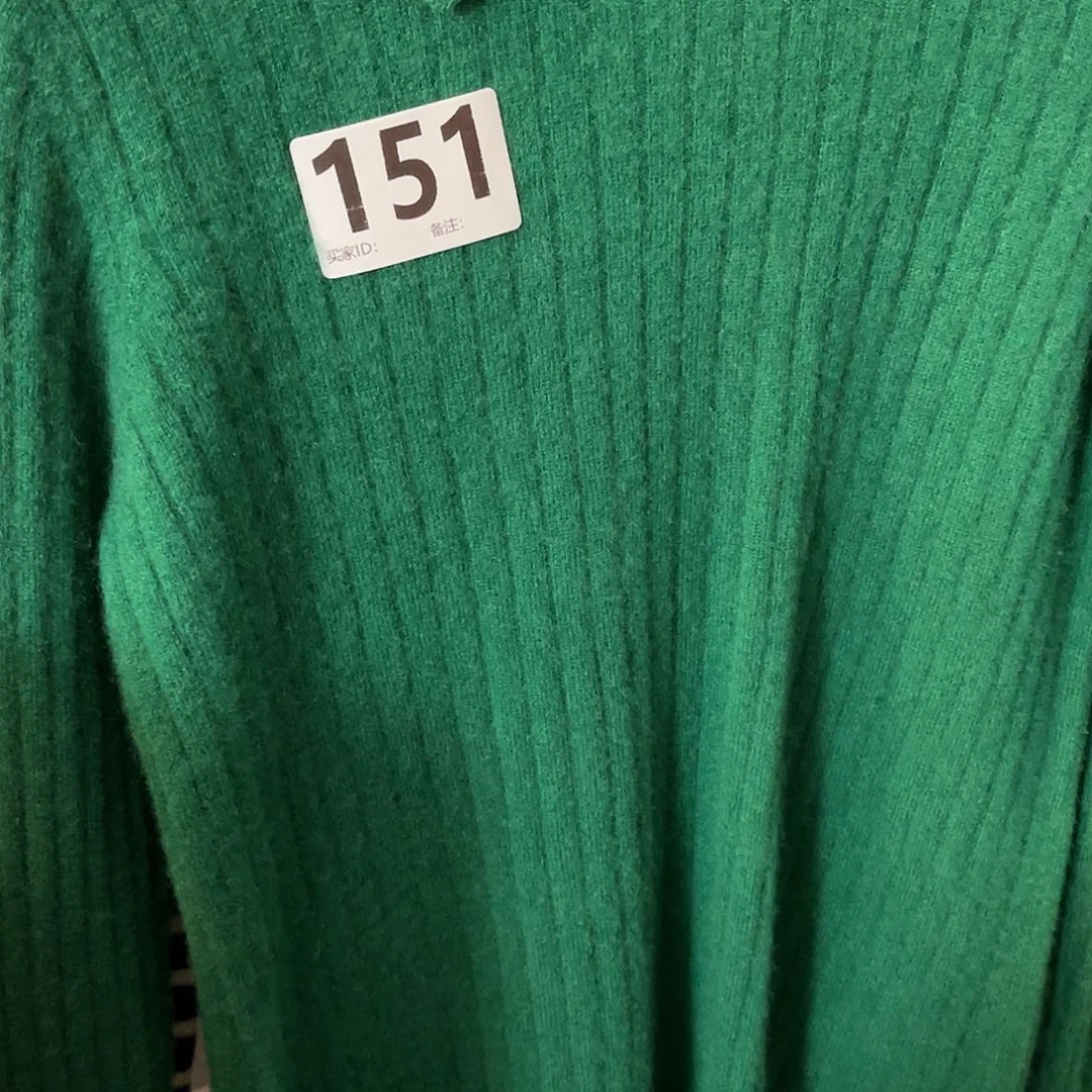 用***5孤品151绿色羊绒衫