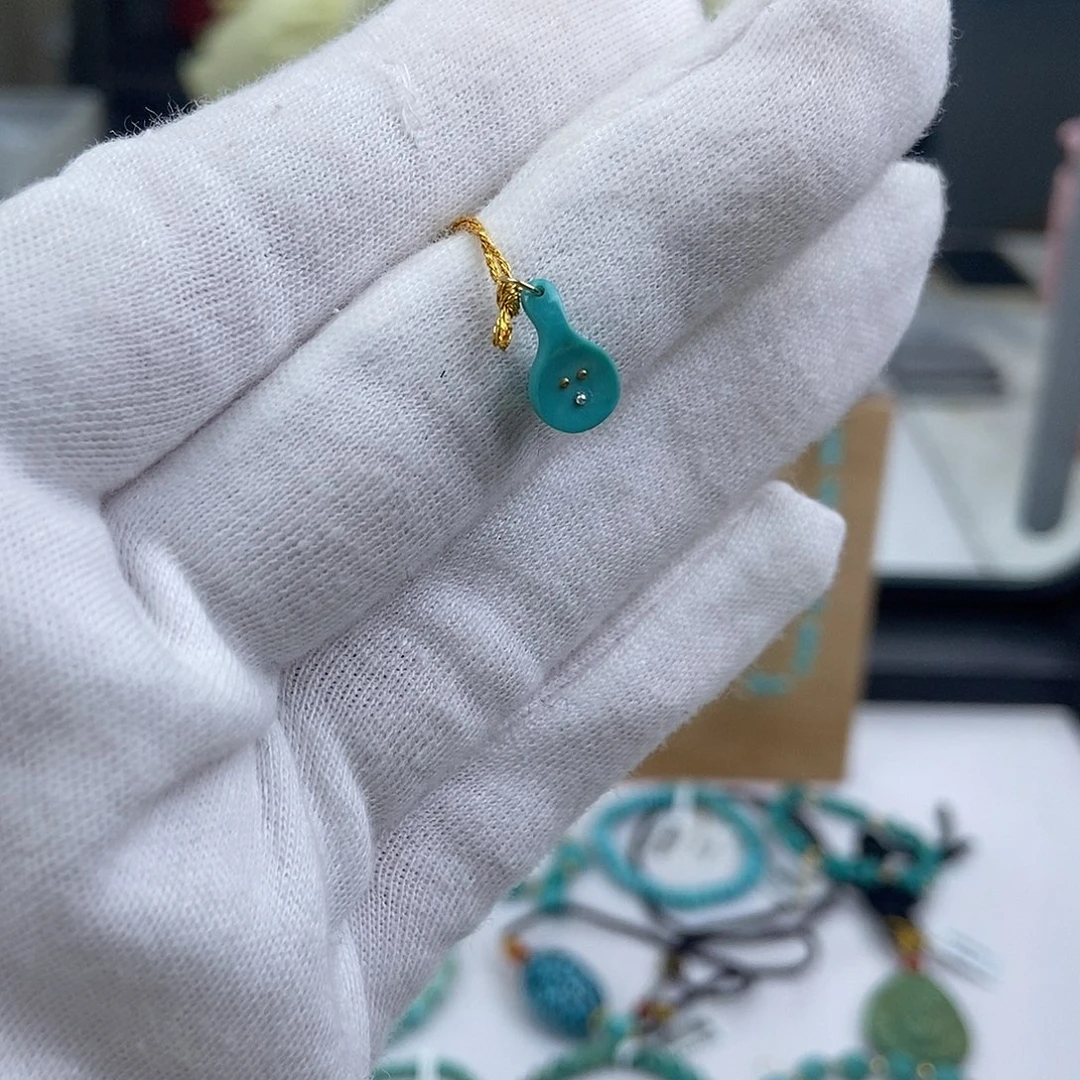 绿松石未镶嵌珠宝奇石