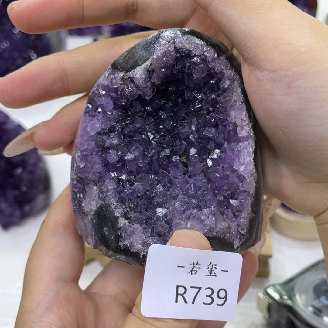 乌拉圭紫水晶摆件r739