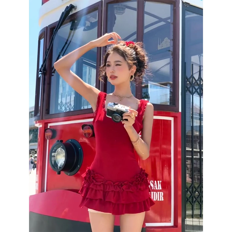 红色裙子气质连衣裙夏季纯欲风法式时髦U领无袖修身显瘦蛋糕短裙