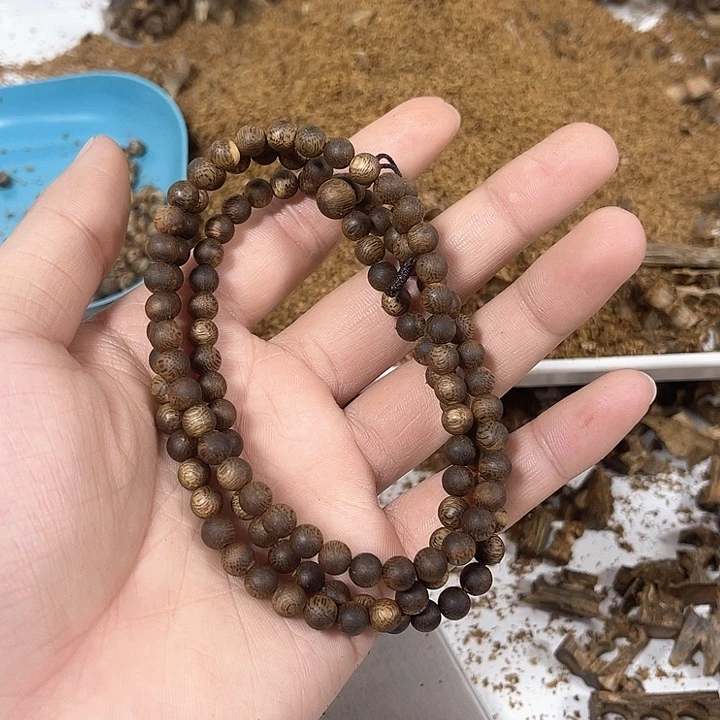 沉香木手串0.6圆珠多圈13克