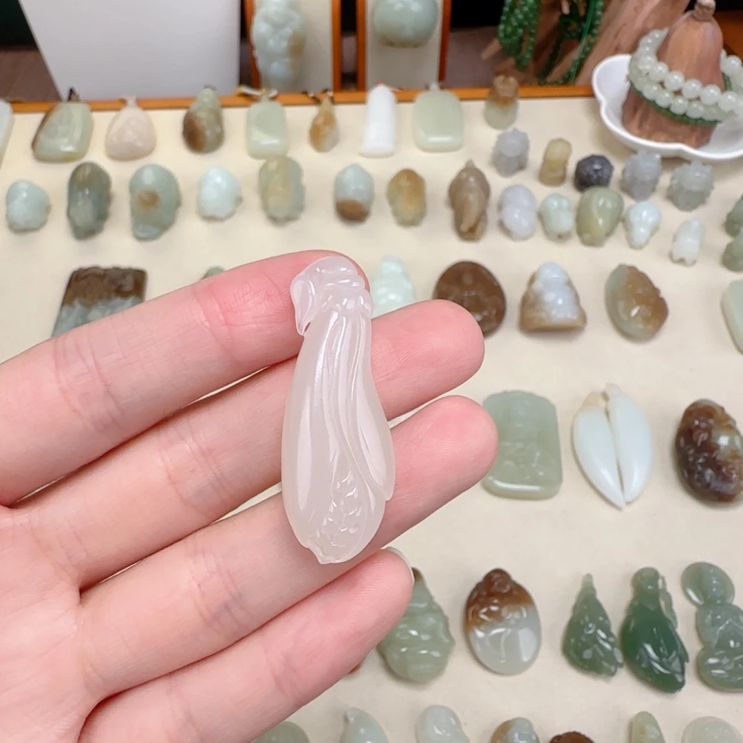 颈饰未镶嵌和田玉