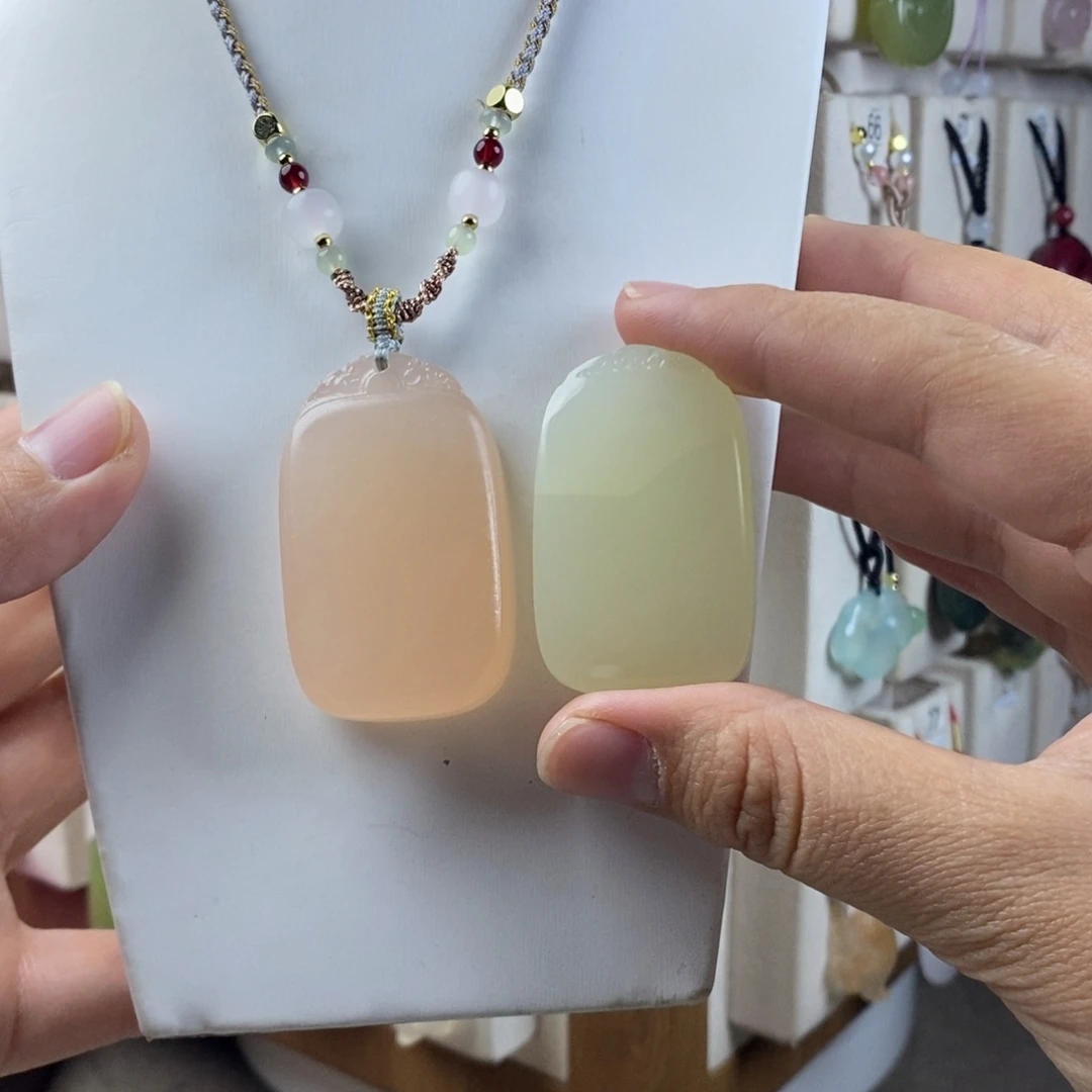 玛瑙/玉髓合金颈饰