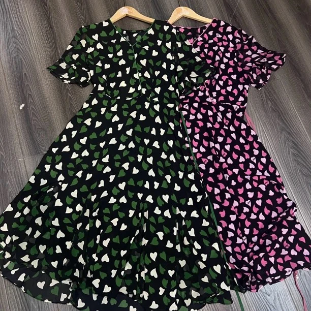 8852款夏季女款连衣裙