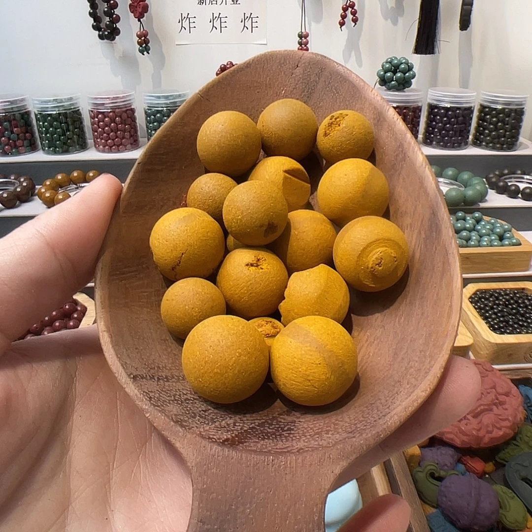 泥塑十二花神无孔碎料珠500克
