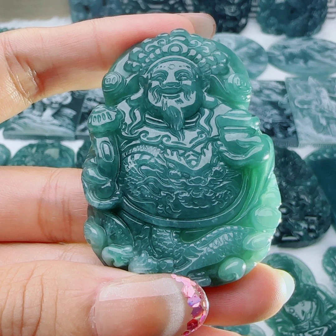 颈饰未镶嵌翡翠多样性发货天然的A货翡翠