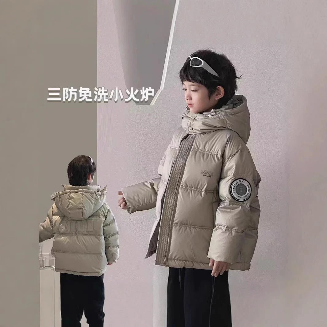 2025新款韩版儿童纯色保暖百搭连帽服男童上衣洋气潮